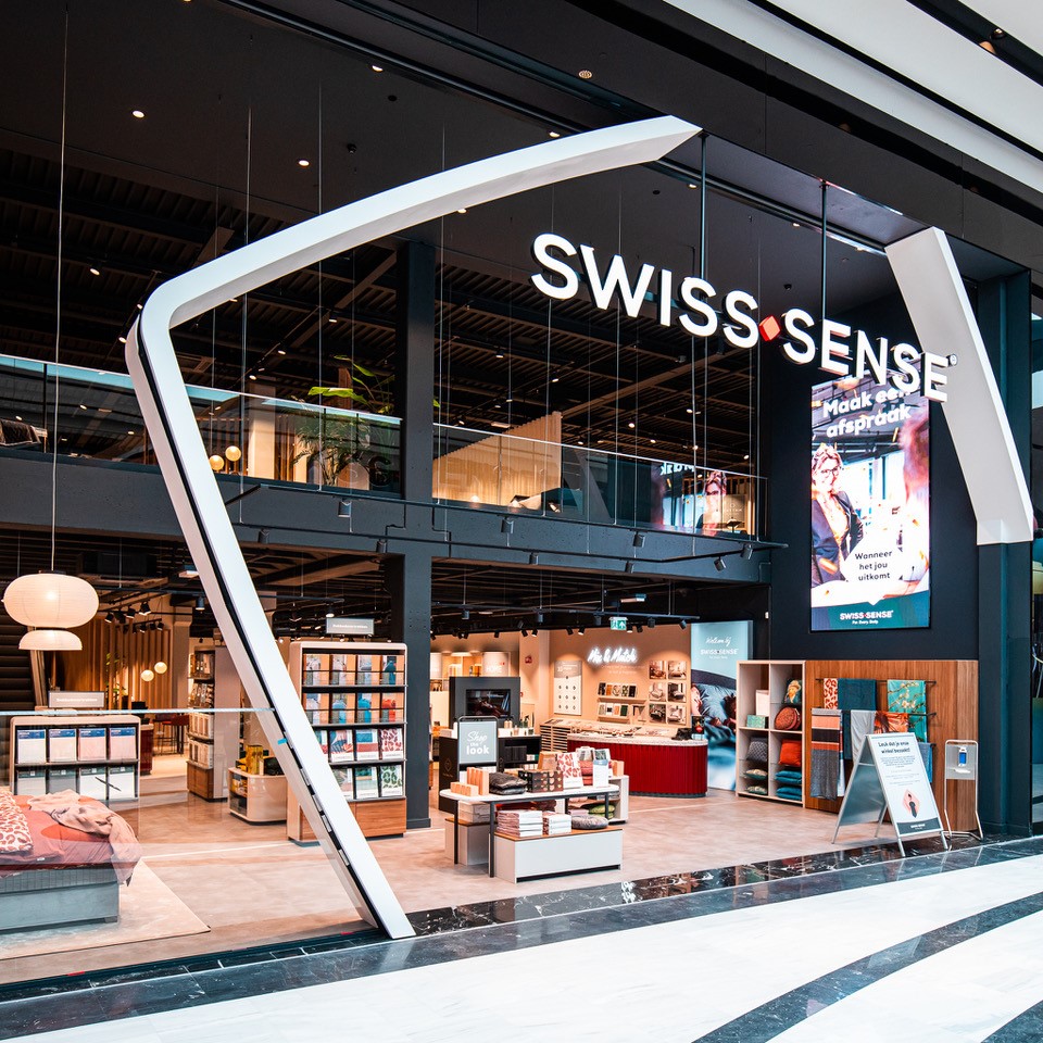 het beleid onaangenaam naaien Swiss Sense opent eerste City Store in grootste indoor mall - Swiss Sense  Persinformatie